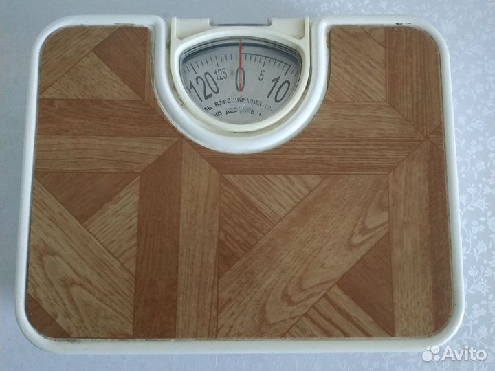 Весы напольные механические