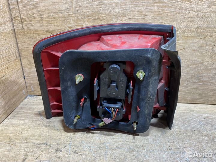 Фонарь задний правый Audi A6 C5 дорест Арт. 111086