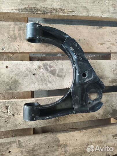 Рычаг подвески Волга 3110 левый