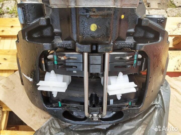 Суппорт полуприцепа Правый