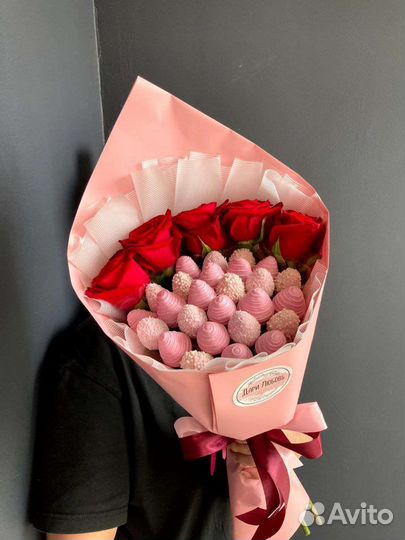 Букет розы клубника в шоколаде