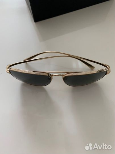 Солнцезащитные очки versace