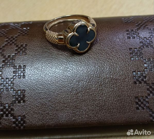 Золотое кольцо женское 19 размер