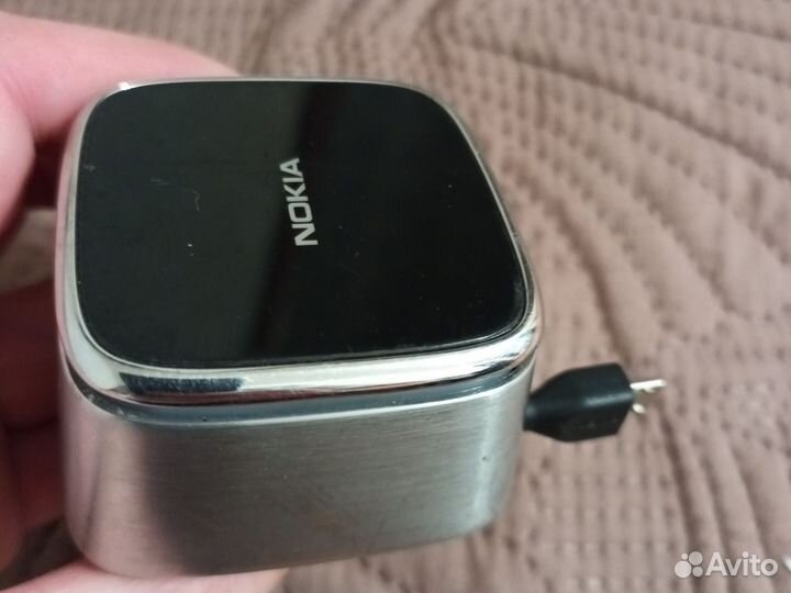 Автомобильная зарядка для телефона android