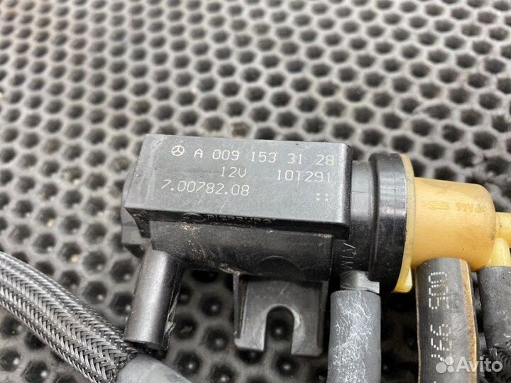 Клапан электромагнитный Mercedes-Benz C-Class W204