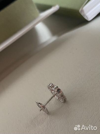 Серьги пусеты Van Cleef
