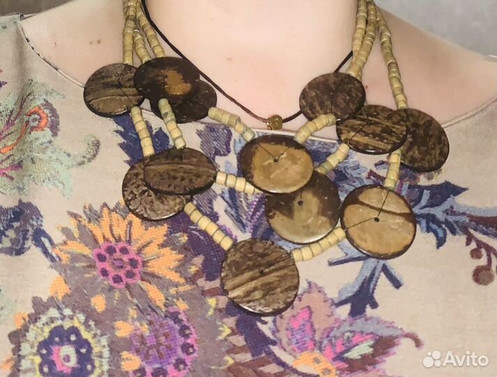 Бусы из дерева, очень стильные