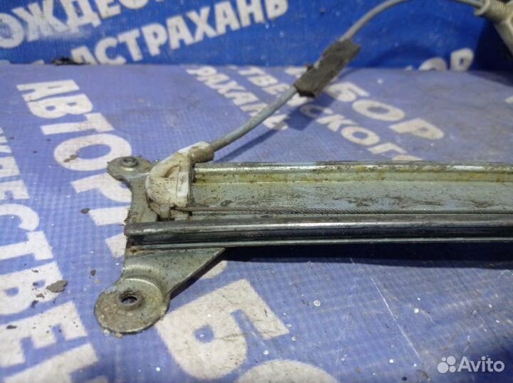 Передний левый стеклоподъемник Mitsubishi Pajero 2