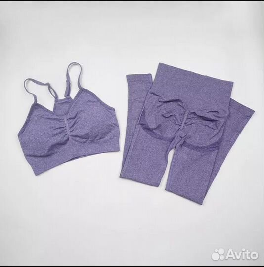 Женский бесшовный костюм для спортзала