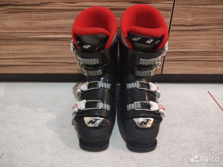 Горнолыжные ботинки детские 36 (23см по стельке)