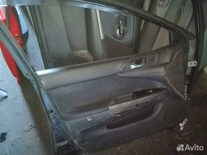 Дверь Toyota Caldina 246