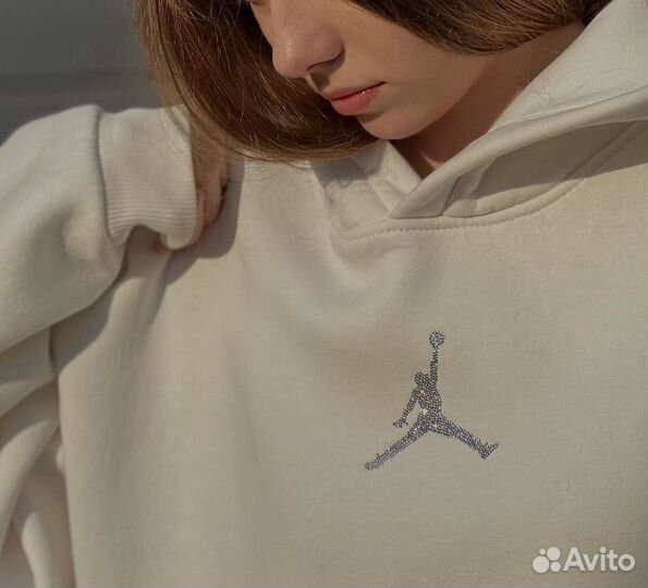 Кастом одежды стразами