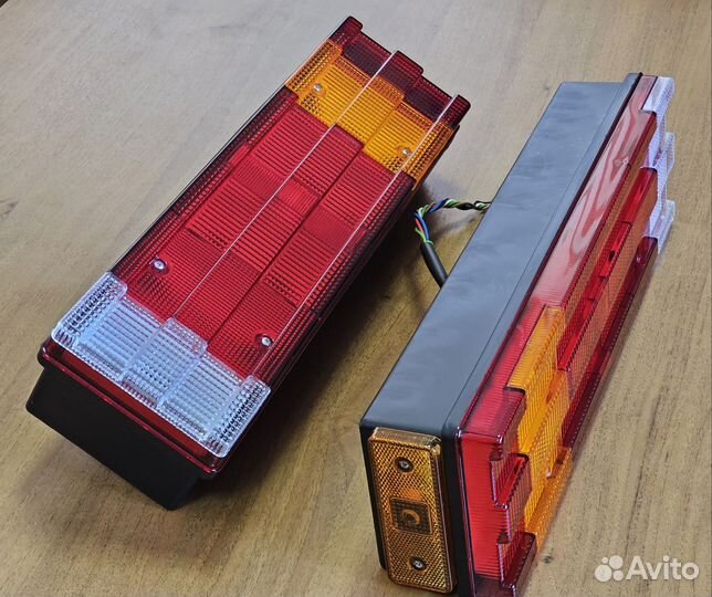 Фонари К-кт 2 шт Универсальные задние на Авто