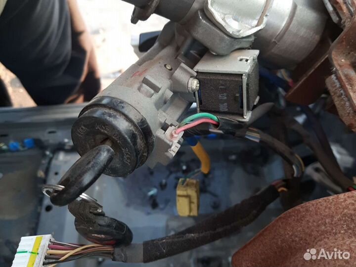 Замок зажигания Kia Sorento 2