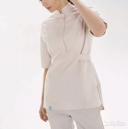 Медицинский костюм женский 46 размер