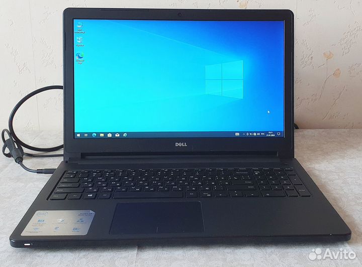 Ноутбук Dell P52F i7-6500U, DDR 8Gb