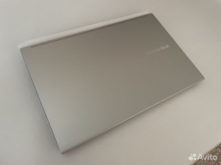 Ноутбук Asus VivoBook