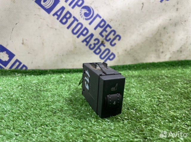 Кнопка обогрева сидений Ford Focus 2 седан 1.6