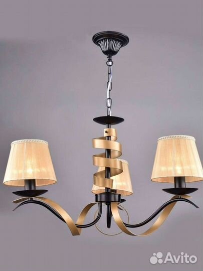 Люстра потолочная новая