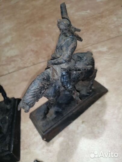 Статуэтки литье чугунные