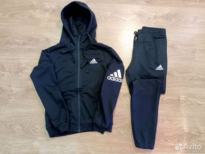 Спортивные костюмы Adidas