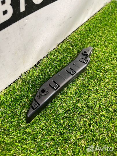 Кронштейн крепления бампера переднего левый Tesla