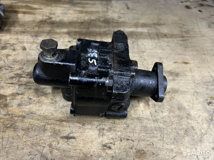 Двухконтурный насос гур BMW M5 E34