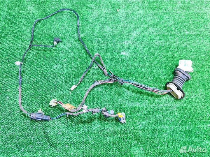 Проводка двери задней левой Ssangyong Rexton 2005