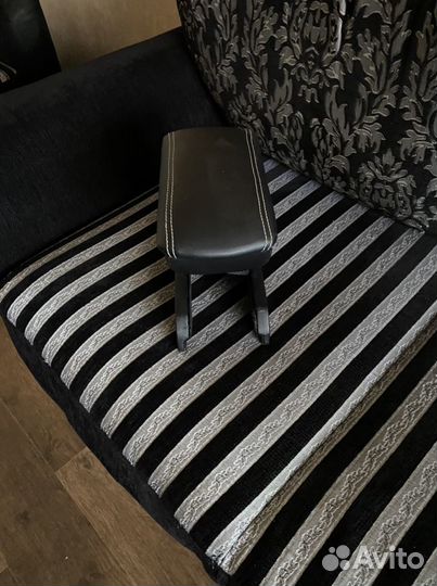 Подлокотник на skoda rapid