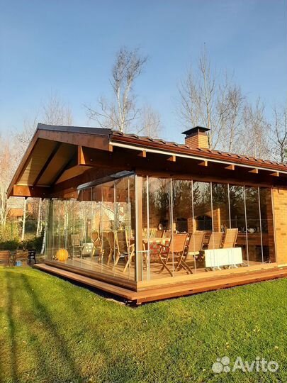 Безрамное остекление беседки