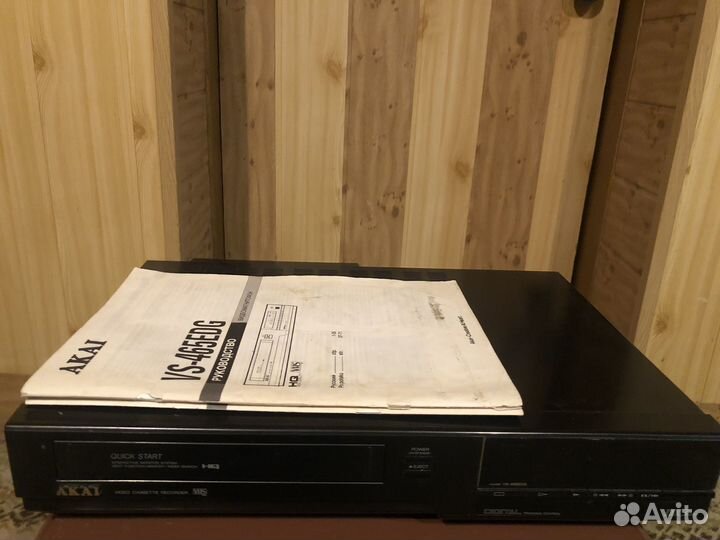 Видеомагнитофон akai