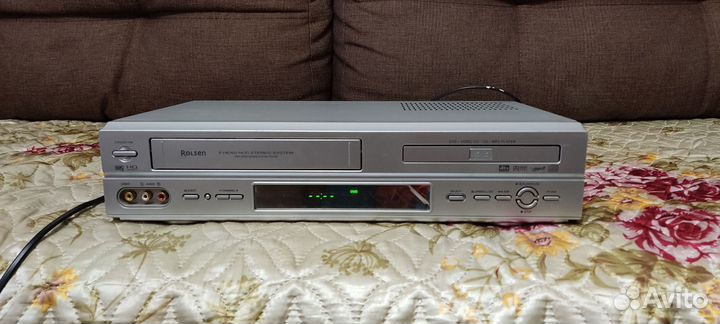 Rolsen R2V-400 DVD+Видеомагнитофон 2в1