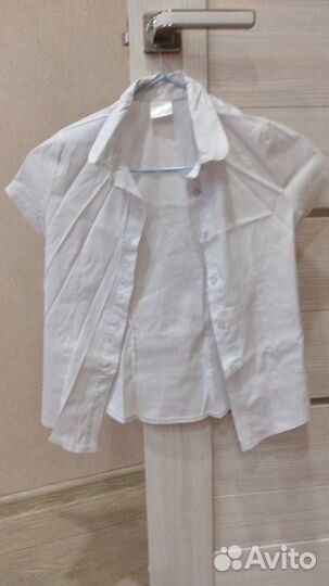 Продам школьную форму для девочки