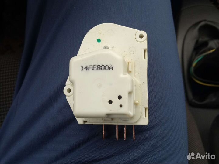 Электромеханический таймер