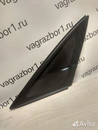 Стекло кузовное глухое правое Audi A8 (D3) II рест