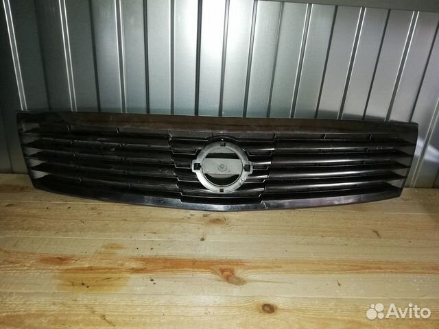 Решетка радиатора Nissan Teana j31