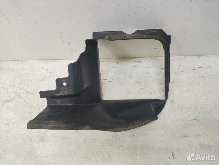 Воздуховод радиатора правый Land Rover Range Rover