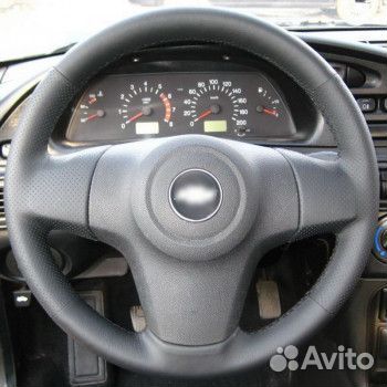 Накладка из кожи на руль Chevrolet Niva