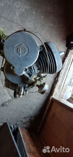 Двигатель д8э