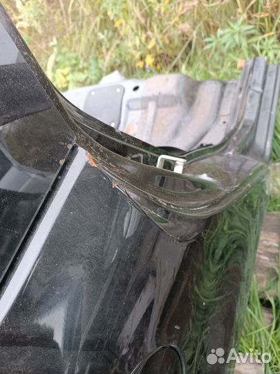 Задняя часть гранта лифтбек