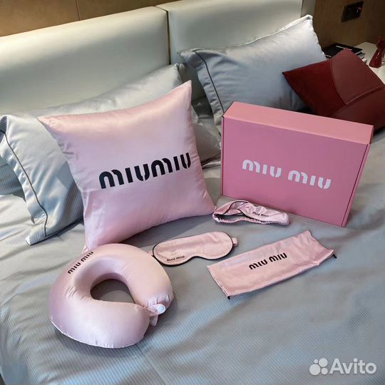 Набор доя путешествий MIU MIU