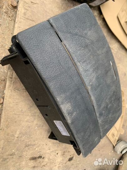 Бардачок центральный Мерседес W221