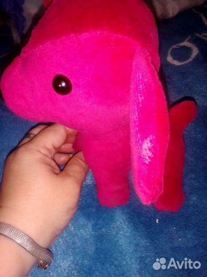 Собака игрушка