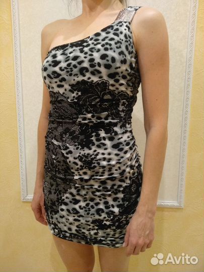 Платье б/у размер S