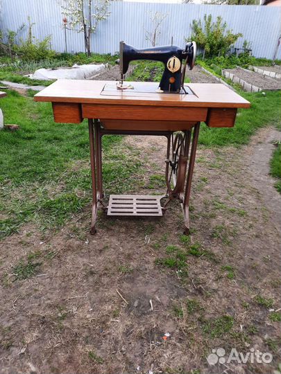 Швейная машина бу ножная класса 2 м
