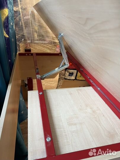 Письменный стол (растущая парта)