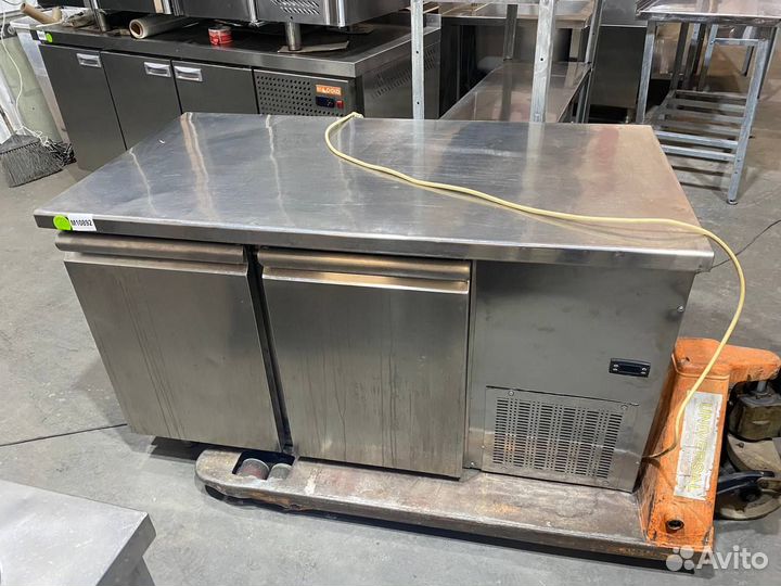 Стол холодильный