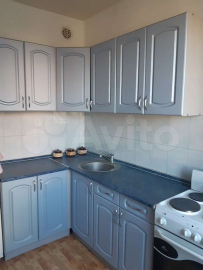 2-к. квартира, 57 м², 4/10 эт.