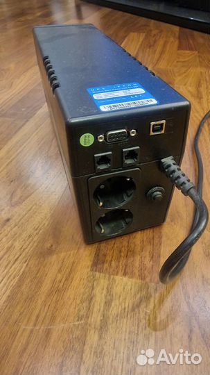 Источники бесперебойного питания (UPS) серии Back