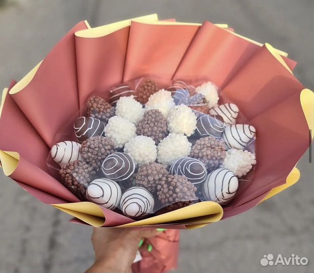 Клубника в шоколаде / букеты из цветов